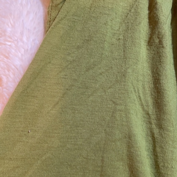 green sleeveless tank top‎ - Picture 5 of 6